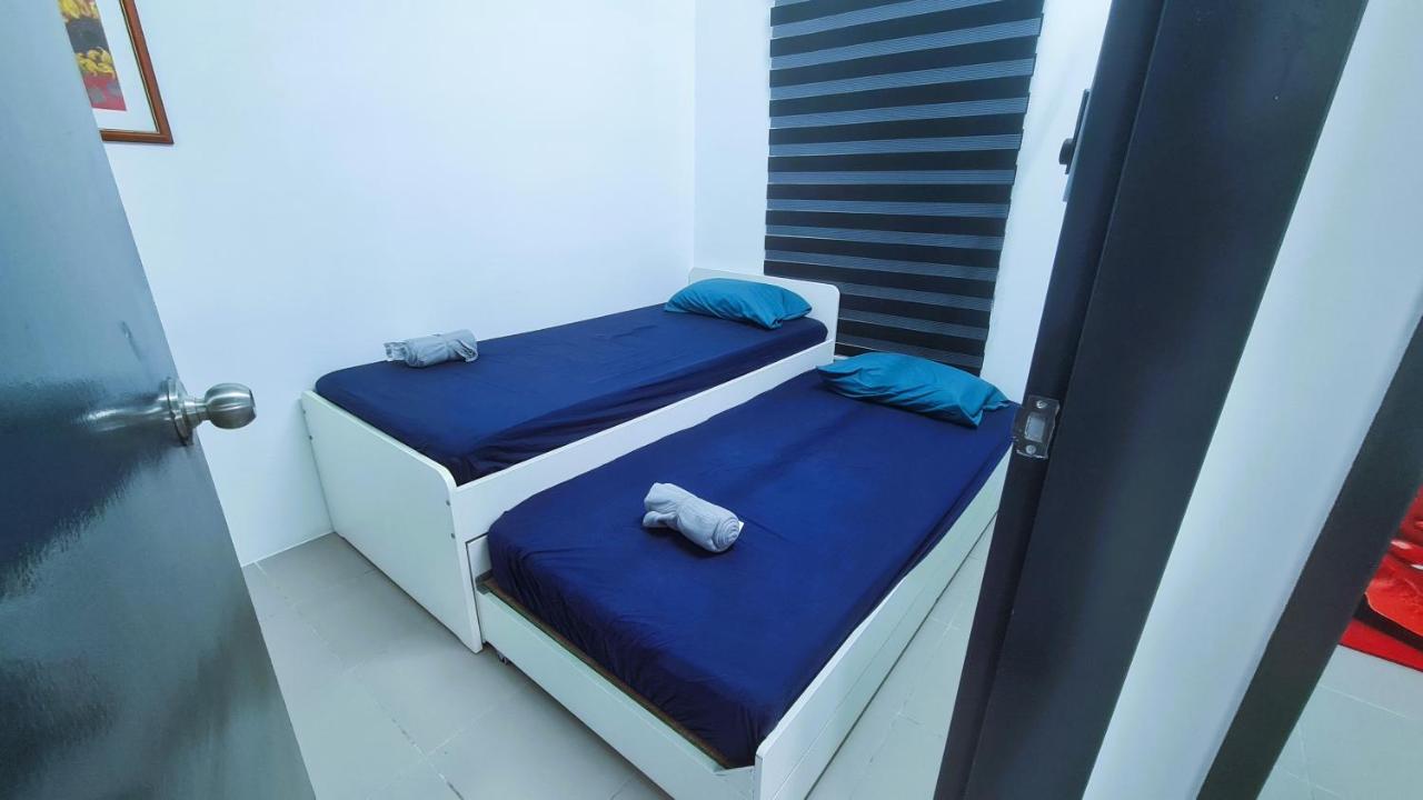 No Tourist Comfortable 3 For 6pax Kepong Kl 1 Free Car Park * Kuala Lumpur