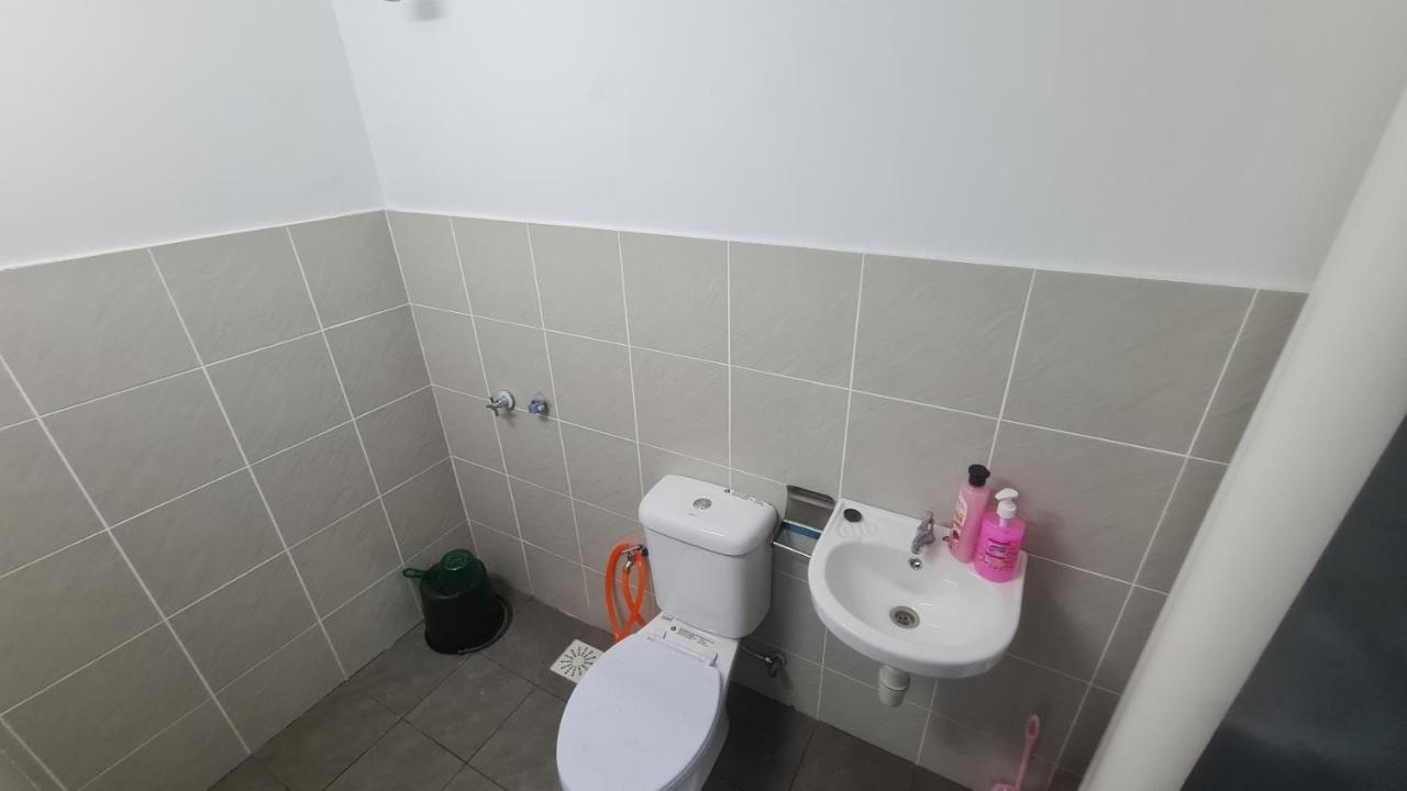 Apartment No Tourist Comfortable 3 For 6pax Kepong Kl 1 Free Car Park *