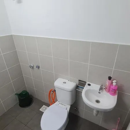 No Tourist Comfortable 3 Room For 6Pax Kepong Kl 1 Free Car Park Kuala Lumpur Exterior photo